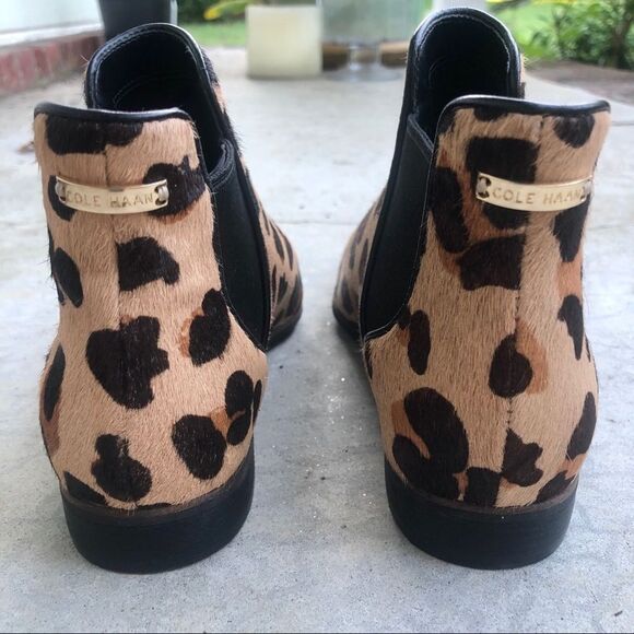 Cole Haan Hara Leopard print Chelsea boots booties fur hair 6.5 - Picture 5 of 7